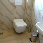 Dollari Hotel