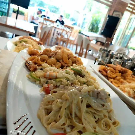 Hotel Dollari Kryemëdhej